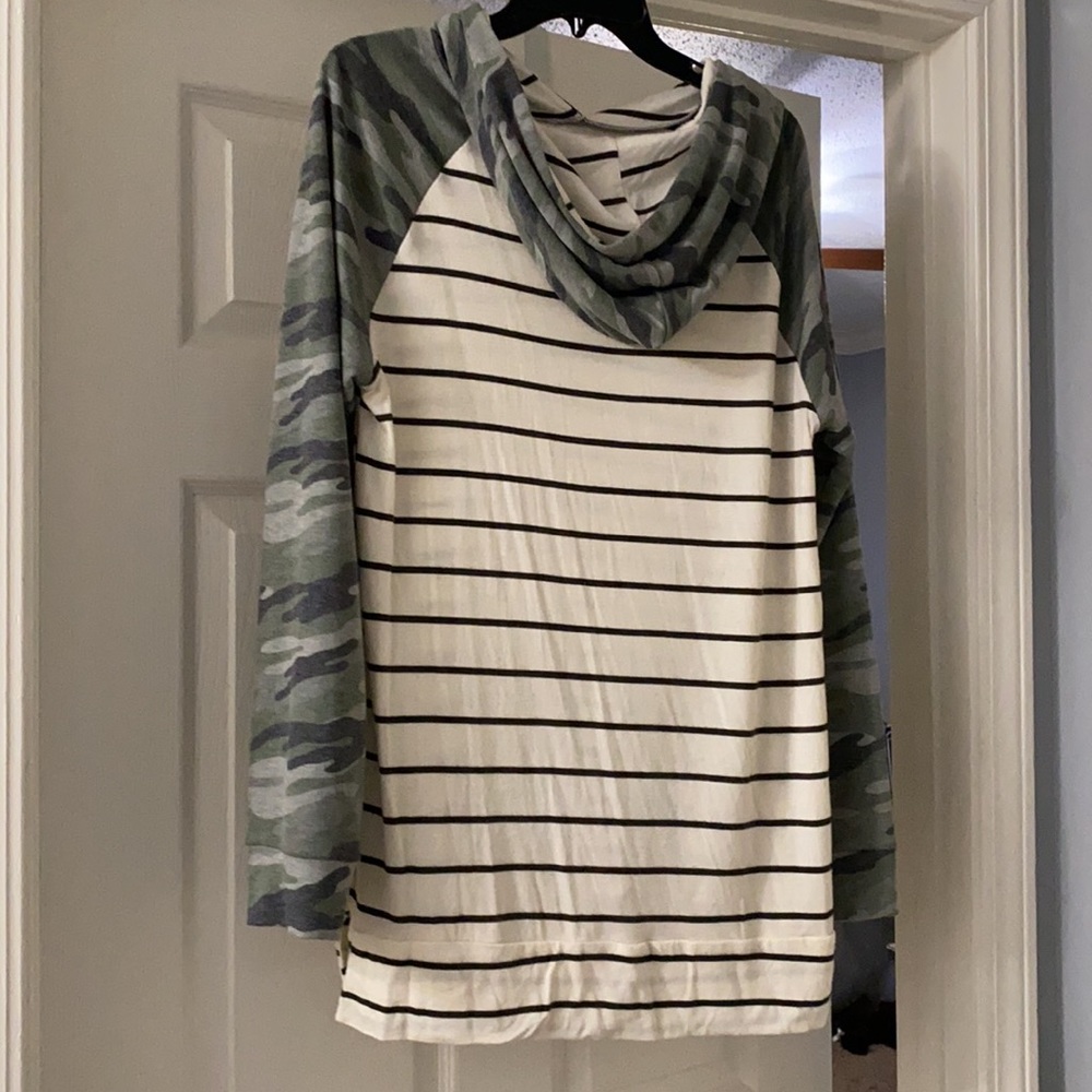 Black&white stripe and camo hoodie.   Tag is ripped off. Size L - Picture 2 of 2